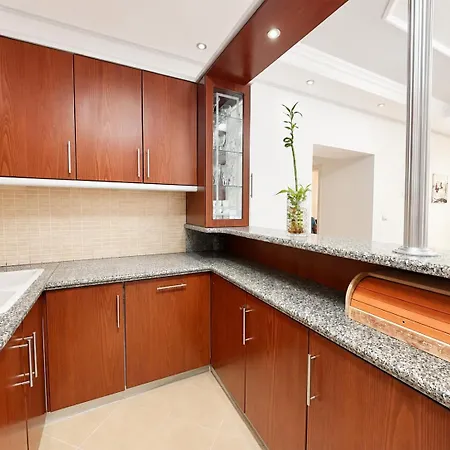 Joel Luxury Seascape Apartment Sarande